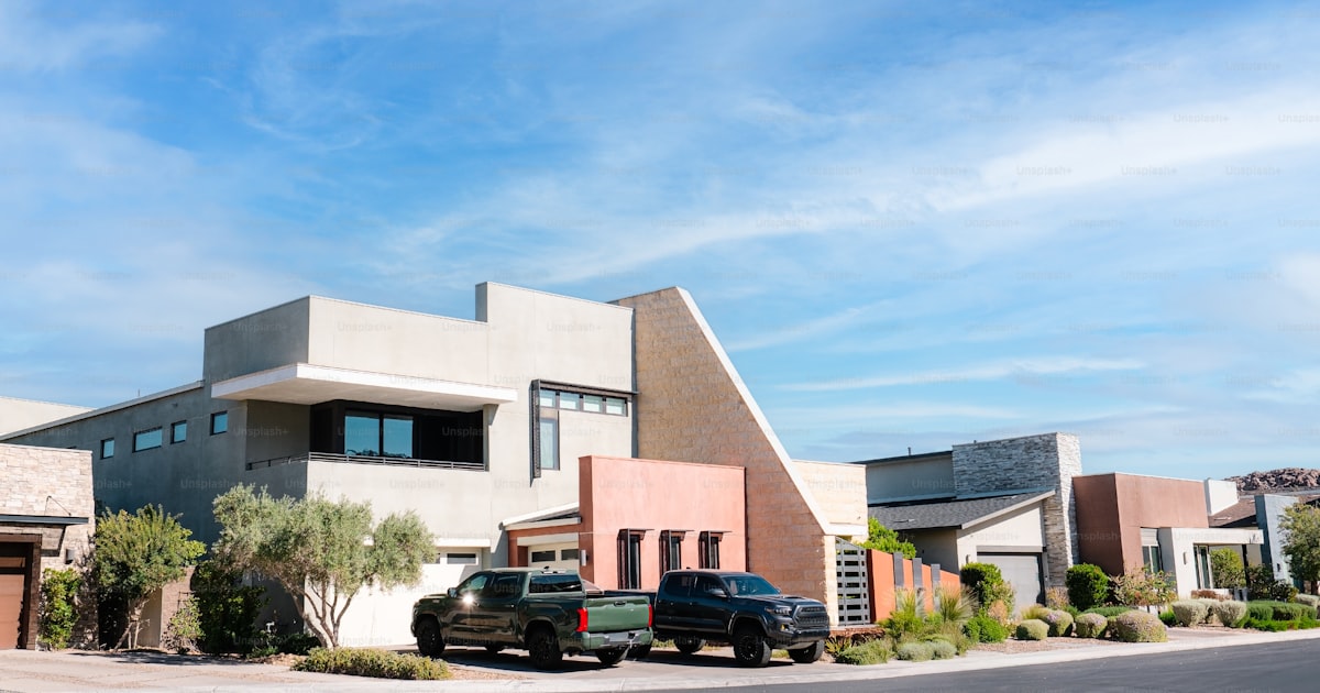 The Roofing Contractor's Guide to Exclusive Leads